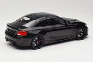 BMW M2 CS F87 Melns Metallic ar melniem diskiem Minichamps 1:18 155021026 Metāls — attēls 2 no 6