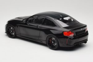 BMW M2 CS F87 Melns Metallic ar melniem diskiem Minichamps 1:18 155021026 Metāls — attēls 5 no 6