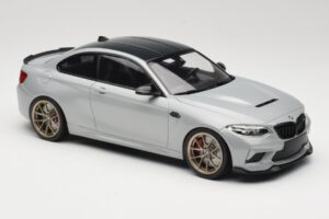 BMW M2 CS F87 Sudrabs ar zeltainiem diskiem Minichamps 1:18 155021028 Metāls — attēls 4 no 6