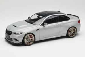 BMW M2 CS F87 Sudrabs ar zeltainiem diskiem Minichamps 1:18 155021028 Metāls