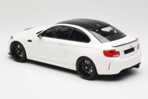 BMW M2 CS F87 Balts ar melniem diskiem Minichamps 1:18 155021025 Metāls — attēls 5 no 6