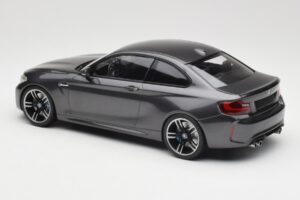 BMW M2 F87 Grey Metallic Minichamps 1:18 155026102 Metāls — attēls 5 no 6