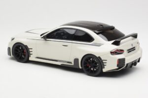 BMW M2 G87 M Performance Balts GT Spirit 1:18 GT476 Sveķi — attēls 5 no 6