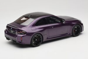 BMW M2 G87 Twilight Purple GT Spirit 1:18 GT946 Sveķi — attēls 2 no 6