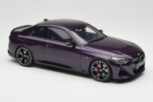 BMW M240i G42 Thundernight Metallic GT Spirit 1:18 GT504 Sveķi — attēls 4 no 6