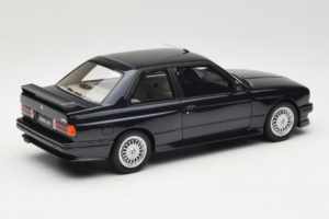 BMW M3 E30 Europameister Macau Blue Otto 1:18 OT1216 Metāls — attēls 2 no 6
