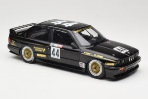 BMW M3 E30 JPS Team BMW #44 J. Richards / T. Longhurst Class Winners Bathurst 1000 1987 Minichamps 1:18 155872044 Metāls — attēls 4 no 6