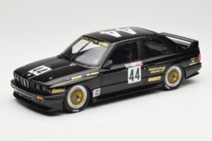 BMW M3 E30 JPS Team BMW #44 J. Richards / T. Longhurst Class Winners Bathurst 1000 1987 Minichamps 1:18 155872044 Metāls