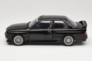 BMW M3 E30 Sport Evo Melns Solido 1:18 S1801501 Metāls — attēls 4 no 8
