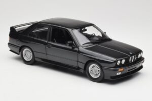 BMW M3 E30 Black Metallic Minichamps 1:18 180020306 Metāls — attēls 6 no 8