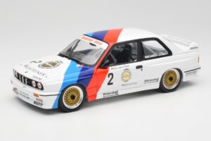BMW M3 E30 #2 Warsteiner E. van de Poele DTM Champion 1987 Minichamps 1:18 80430396026-O Metāls