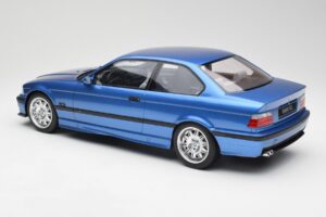 BMW M3 E36 Estoril Zils Otto 1:12 G016 Sveķi — attēls 5 no 6