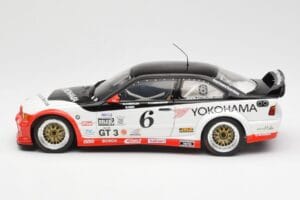 BMW M3 E36 GTR #0 B. Auberlen / M. Simo / P. Cunningham Daytona 24 Hours 1998 UT Models 1:18 39816 Metāls — attēls 4 no 8
