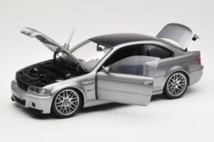 BMW M3 E46 CSL Sudrabs Kyosho 1:18 08506S Metāls — attēls 2 no 8