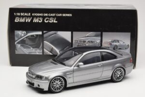 BMW M3 E46 CSL Sudrabs Kyosho 1:18 08506S Metāls — attēls 8 no 8