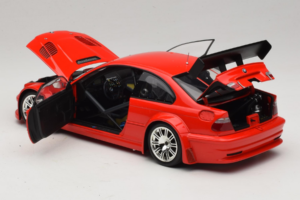 BMW M3 E46 GTR Street Sarkans Minichamps 1:18 100012101 Metāls — attēls 5 no 8