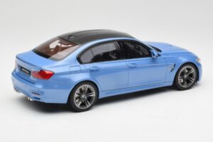 BMW M3 F80 Yas Marina Zils GT Spirit 1:18 GT055 Sveķi — attēls 2 no 6