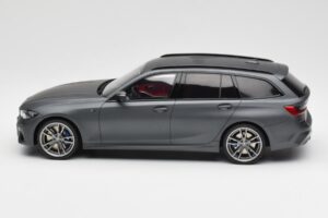BMW M340i G20 xDrive M Sport Pelēks GT Spirit 1:18 GT471 Sveķi — attēls 3 no 6