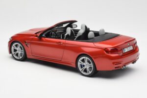 BMW M4 F83 Kabriolets Sakhir Oranžs Paragon 1:18 PA-97111 Metāls — attēls 7 no 8