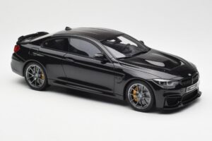 BMW M4 F82 CS Melns GT Spirit 1:18 GT845 Sveķi — attēls 4 no 6