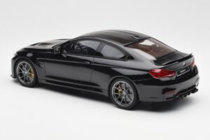 BMW M4 F82 CS Melns GT Spirit 1:18 GT845 Sveķi — attēls 5 no 6