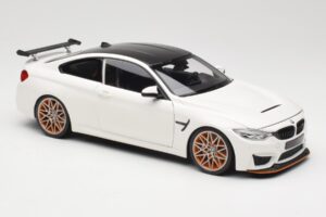 BMW M4 F82 GTS Alpine White Minichamps 1:18 110025221 Metāls — attēls 6 no 8