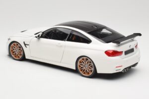 BMW M4 F82 GTS Alpine White Minichamps 1:18 110025221 Metāls — attēls 7 no 8