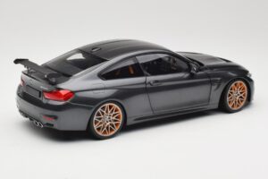 BMW M4 F82 GTS Mineral Grey Metallic Minichamps 1:18 110025222 Metāls — attēls 3 no 8