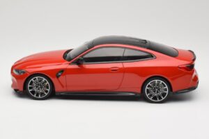 BMW M4 F82 Imola Red Metallic Minichamps 1:18 155020121 Metāls — attēls 3 no 6