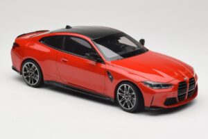 BMW M4 F82 Imola Red Metallic Minichamps 1:18 155020121 Metāls — attēls 4 no 6