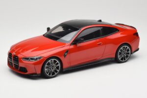 BMW M4 F82 Imola Red Metallic Minichamps 1:18 155020121 Metāls