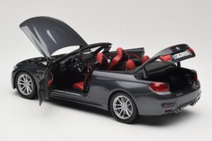 BMW M4 F83 Kabriolets Mineral Grey Paragon 1:18 80432339610 Metāls — attēls 5 no 8