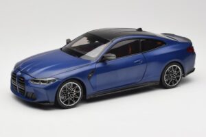 BMW M4 G82 Zils Metallic Minichamps 1:18 113020123 Metāls