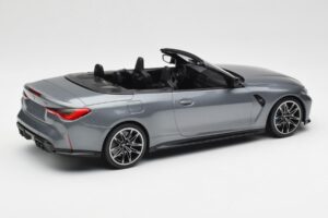 BMW M4 G82 Kabriolets Grey Metallic Minichamps 1:18 155021034 Metāls — attēls 2 no 6