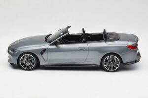 BMW M4 G82 Kabriolets Grey Metallic Minichamps 1:18 155021034 Metāls — attēls 3 no 6