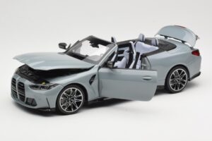 BMW M4 G83 Kabriolets Grey Metallic Minichamps 1:18 110021032 Metāls — attēls 2 no 8