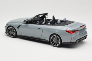 BMW M4 G83 Kabriolets Grey Metallic Minichamps 1:18 110021032 Metāls — attēls 7 no 8