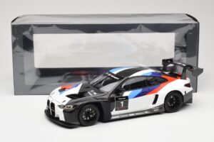BMW M4 G82 GT3 Presentation 2021 Minichamps 1:18 80435A5D002 Metāls — attēls 8 no 8