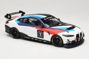BMW M4 G82 GT4 #1 Presentation 2022 Otto 1:18 OT1228 Sveķi — attēls 4 no 6