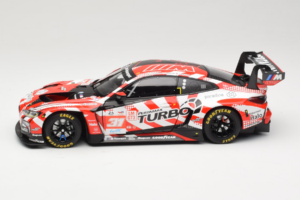 BMW M4 GT3 LMGT3 #31 D. Leung / S. Gelael / A. Farfus Team WRT 2nd Place 24 Hours of Le Mans 2024 Minichamps 1:18 113242431 M — attēls 4 no 8