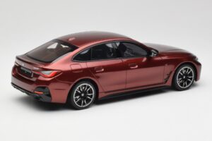 BMW M440i G26 Gran Coupe Aventurine Sarkans Otto 1:18 OT1075 Sveķi — attēls 2 no 6