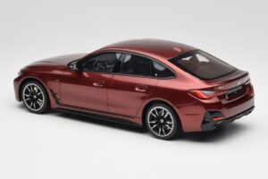 BMW M440i G26 Gran Coupe Aventurine Sarkans Otto 1:18 OT1075 Sveķi — attēls 5 no 6