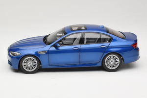 BMW M5 F10 Monte Carlo Blue Paragon 1:18 80432186352 Metāls — attēls 4 no 8