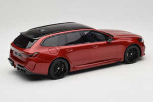 BMW M5 G99 Touring Fire Red GT Spirit 1:18 GT964 Sveķi — attēls 2 no 6