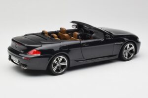 BMW M6 E64 Kabriolets Sapphire Black Kyosho 1:18 80430417424 Metāls — attēls 4 no 9