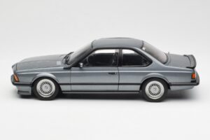 BMW M635 CSi E24 Shadow Line Delphin Metallic AUTOart 1:18 70529 Metāls — attēls 4 no 8
