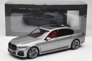 BMW M760i G12 V12 Final Edition Pelēks GT Spirit 1:18 GT478 Sveķi — attēls 6 no 6