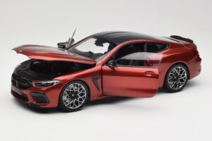 BMW M8 F91 Convertible Storm Bay Metallic Minichamps 1:18 110029020 Metāls — attēls 2 no 8