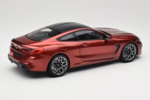 BMW M8 F91 Convertible Storm Bay Metallic Minichamps 1:18 110029020 Metāls — attēls 3 no 8
