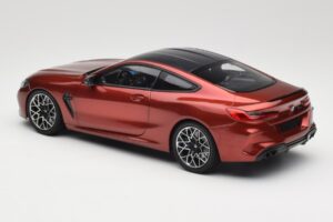 BMW M8 F91 Convertible Storm Bay Metallic Minichamps 1:18 110029020 Metāls — attēls 7 no 8